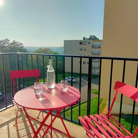 L'eure Au Soleil Avec Balcon, Parking Gratuit & Wi-fi * Évreux