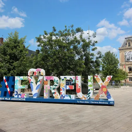 L'eure Au Soleil Avec Balcon, Parking Gratuit & Wi-fi Évreux